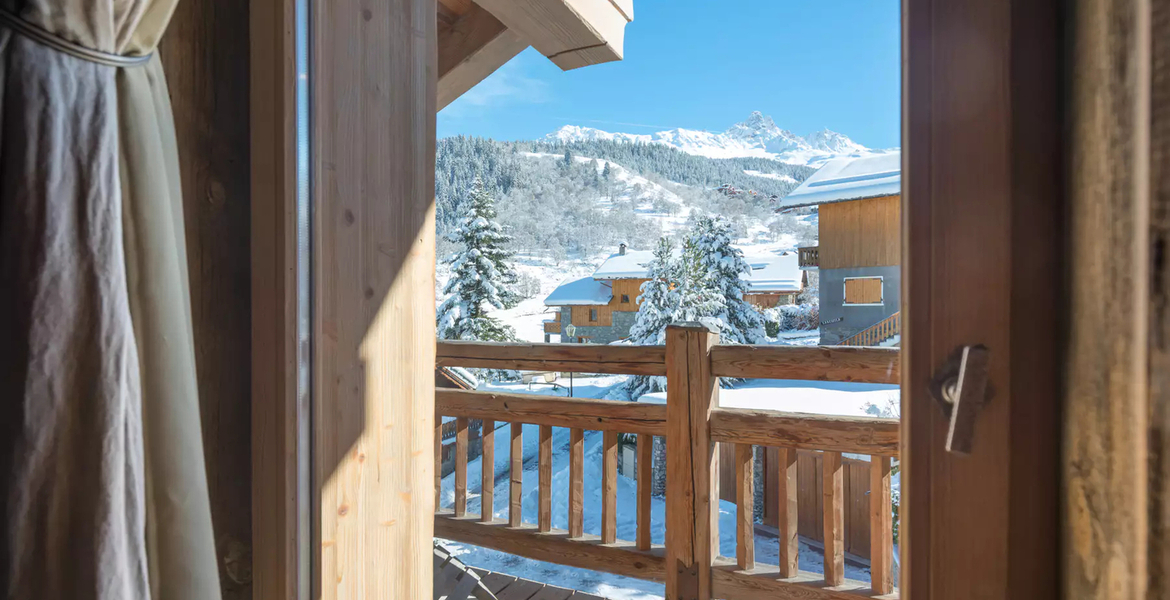 Chalet in Meribel with Indoor swimming pool 