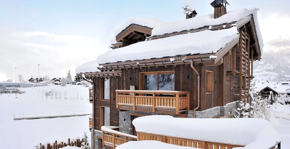 Chalet Le Praz, Courchevel 12 travellers - 6 bedrooms 