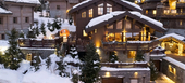 Just a few steps from the centre of Courchevel 1850 village,