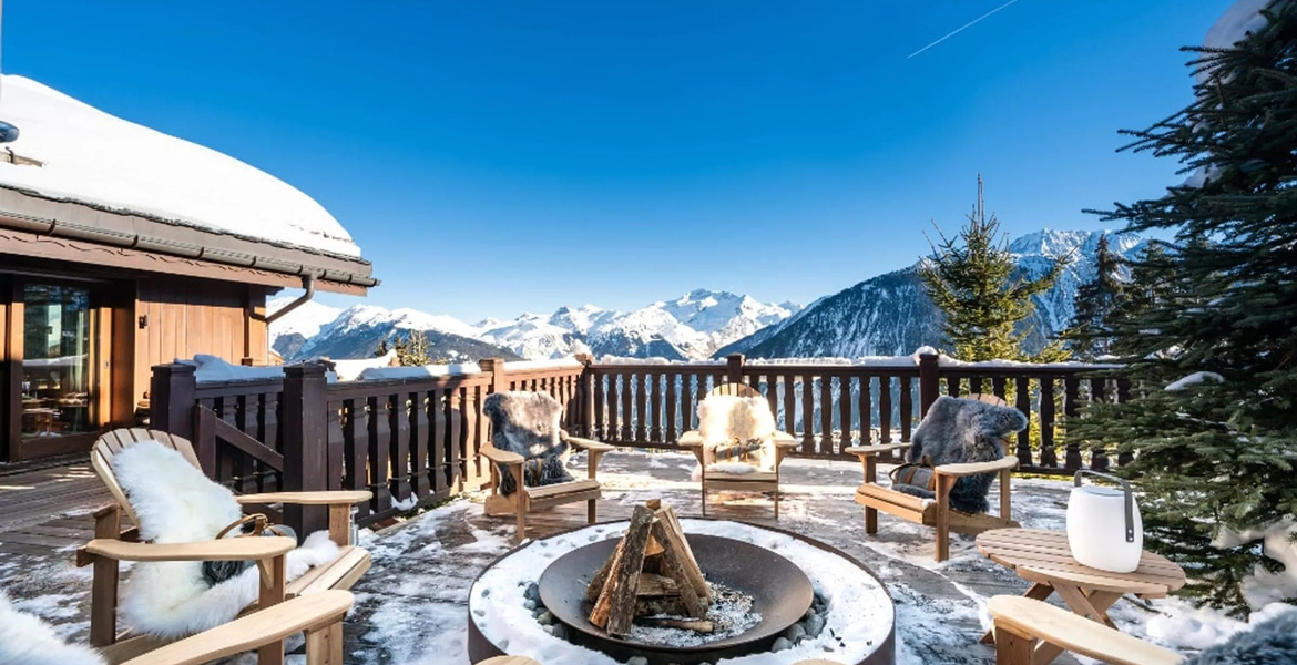 Just a few steps from the centre of Courchevel 1850 village,