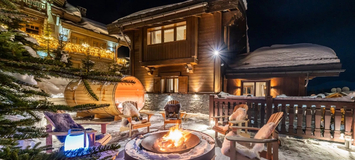 Just a few steps from the centre of Courchevel 1850 village,