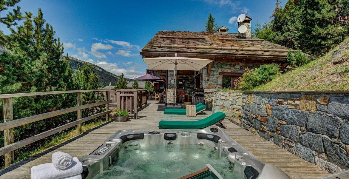 Chalet, the name meaning 'peaceful paradise', is located a f