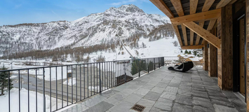 Just a few steps from Val d'Isère's cable cars, the sublime 