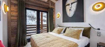 Located in the La Daille district of Val d'Isère, the splend