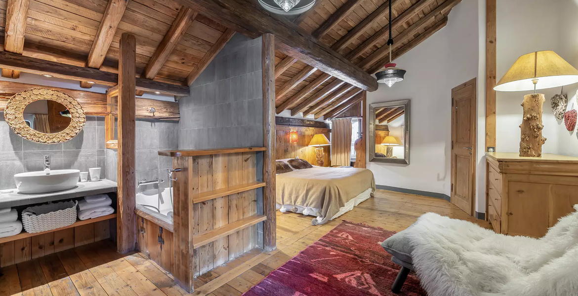 Located in the heart of the village of Val d'Isère, just a s