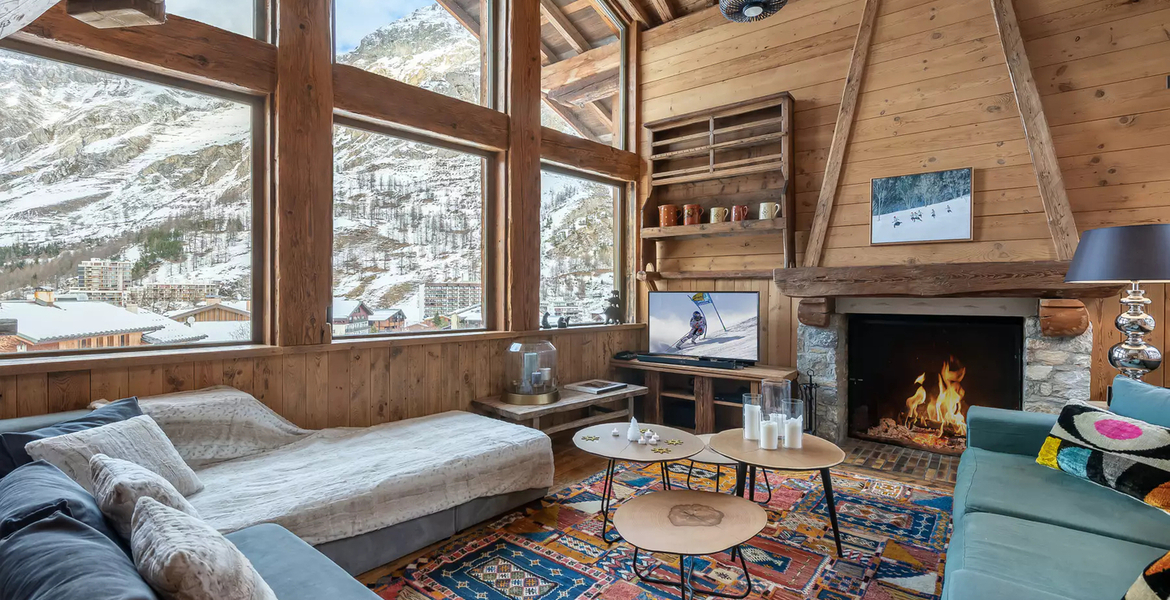 Located in the heart of the village of Val d'Isère, just a s