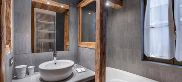 Located in the heart of the village of Val d'Isère, just a s