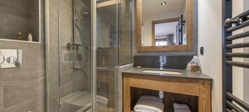  Luxury Ski-In/Ski-Out Chalet Rentals in Méribel 