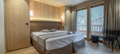 Chalet in Meribel for 12 guests · 5 bedrooms · 6 bathrooms ·