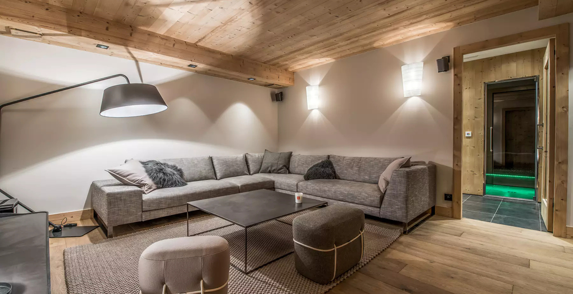 Chalet in Meribel for 12 guests · 5 bedrooms · 6 bathrooms ·