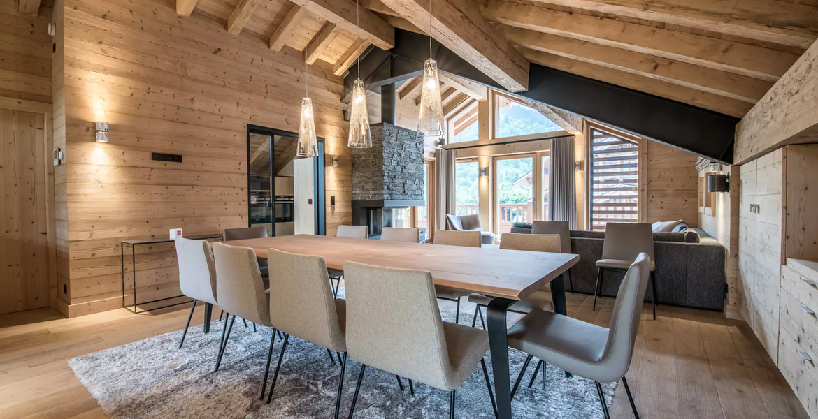 Chalet in Meribel for 12 guests · 5 bedrooms · 6 bathrooms ·