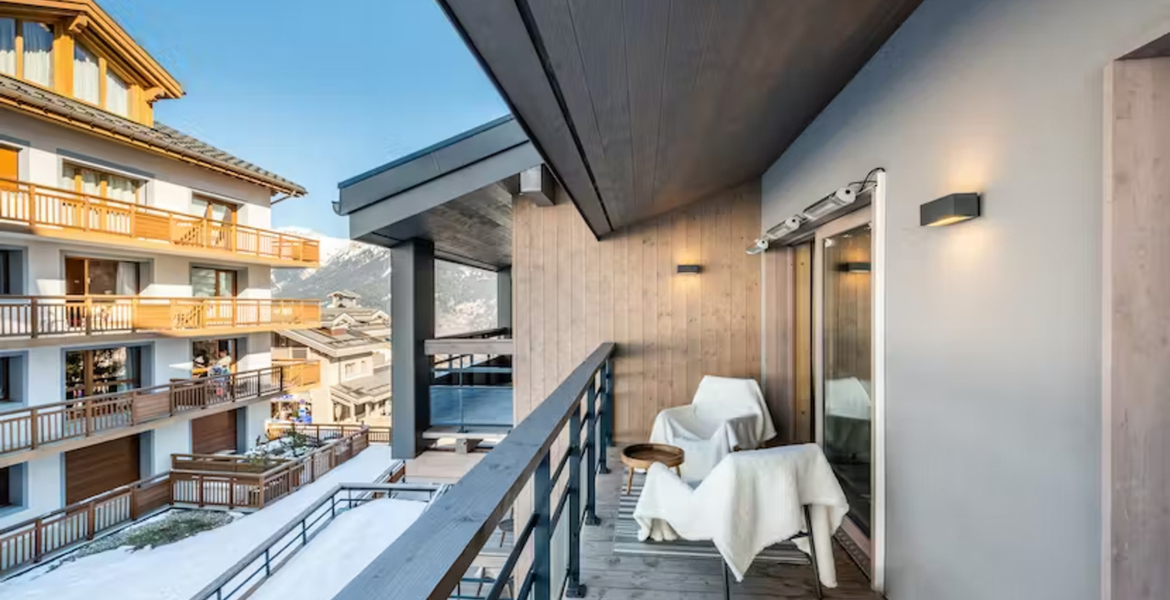 La residencia está situada en el corazón de Courchevel Villa