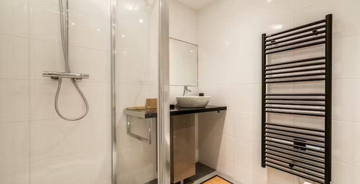 Este apartamento de 101 m2 es un espacio muy arbolado de arr