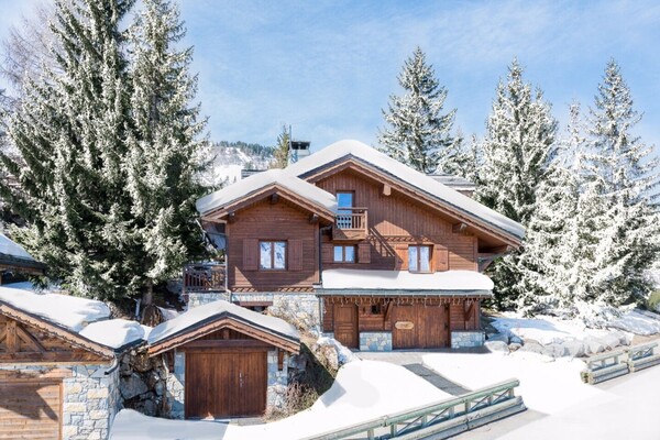 Este Chalet de 200m2 en Plantret, Courchevel 1850 se alquila