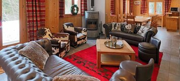 Escape and charm at La Tania!   Renovated from the inside ou