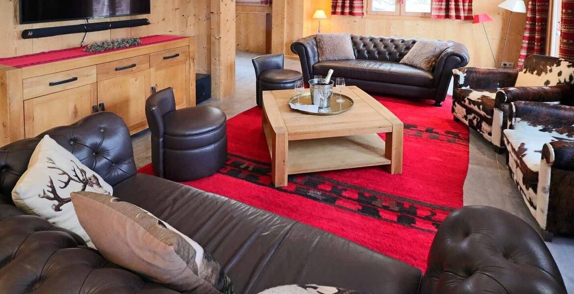 Escape and charm at La Tania!   Renovated from the inside ou