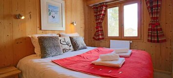 Escape and charm at La Tania!   Renovated from the inside ou