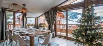This beautifully modern chalet, situated in the centre of th