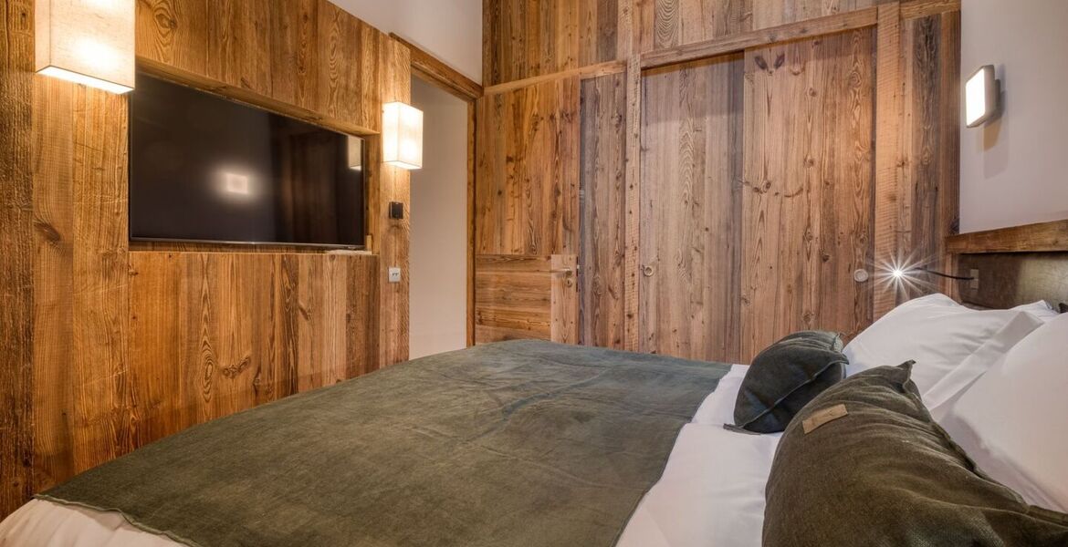 Luxury Ski-in/Ski-out Penthouse Chalet in Courchevel 1850