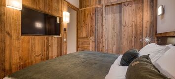 Luxury Ski-in/Ski-out Penthouse Chalet in Courchevel 1850