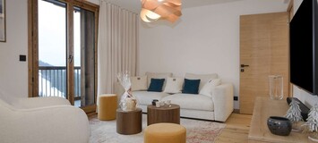 Penthouse with a lovely view of the fir trees, loc