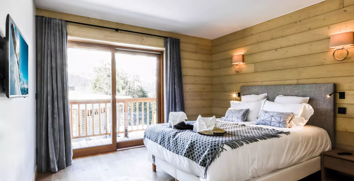 At the heart of Méribel’s majestic mountains, The Chalet is 