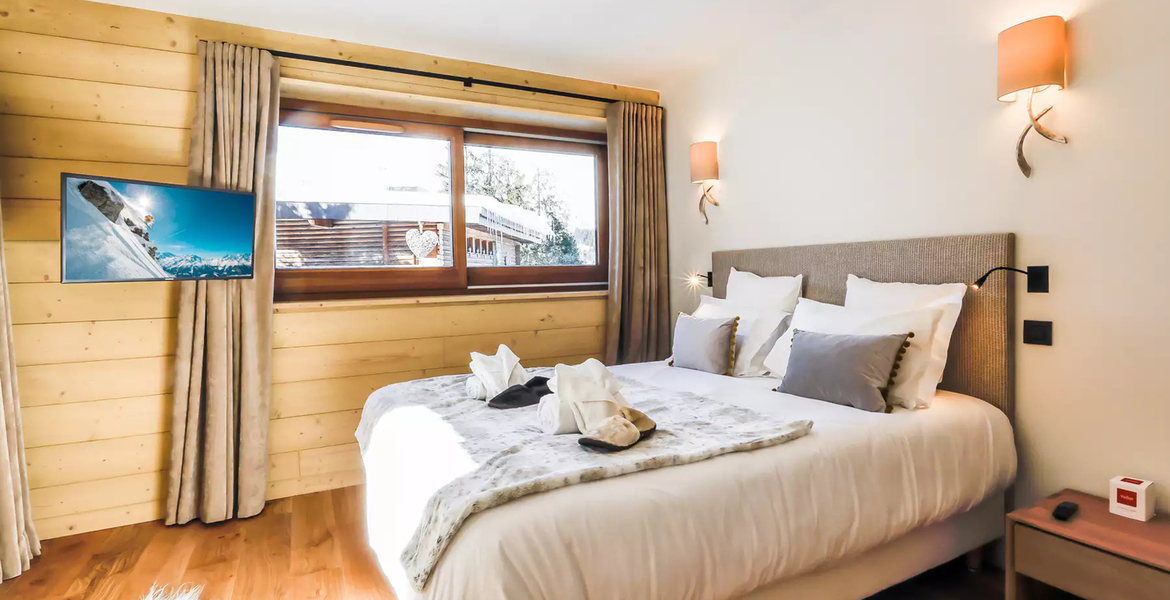 At the heart of Méribel’s majestic mountains, The Chalet is 