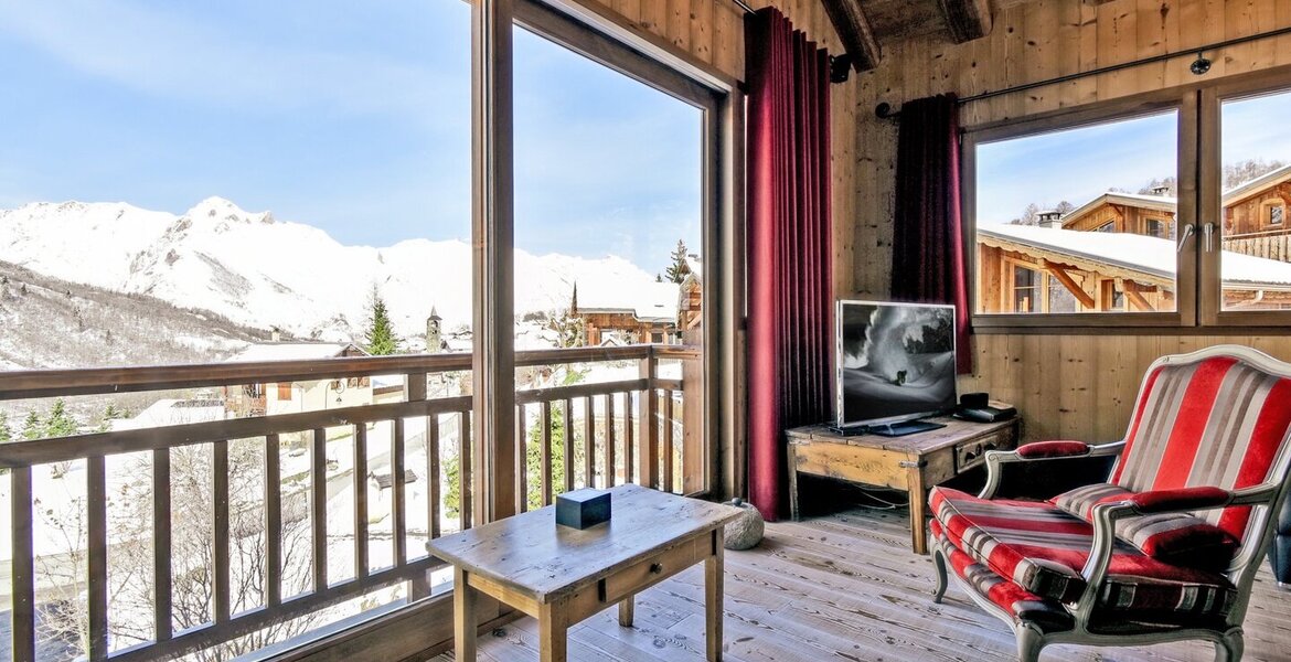 With an uninterrupted view of the mountains, this prestigiou