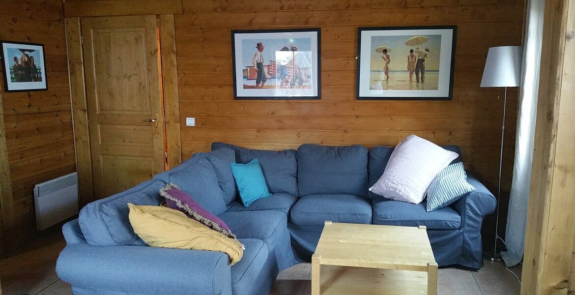 Chalet is located about 250 meters from the slopes.