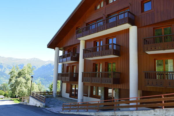 Ski in ski out - Courchevel Village – 4*  3 hab., 88 m², equ