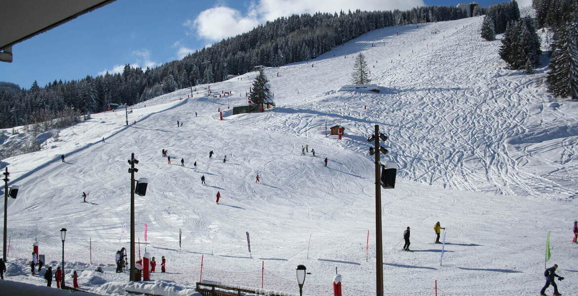 Ski in ski out - Courchevel Village – 4*  3 hab., 88 m², equ