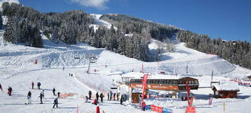 Ski in ski out - Courchevel Village – 4*  3 hab., 88 m², equ