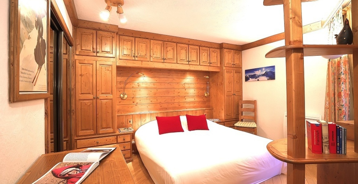 Ski in ski out - Courchevel Village – 4*  3 rooms, 88 m², eq