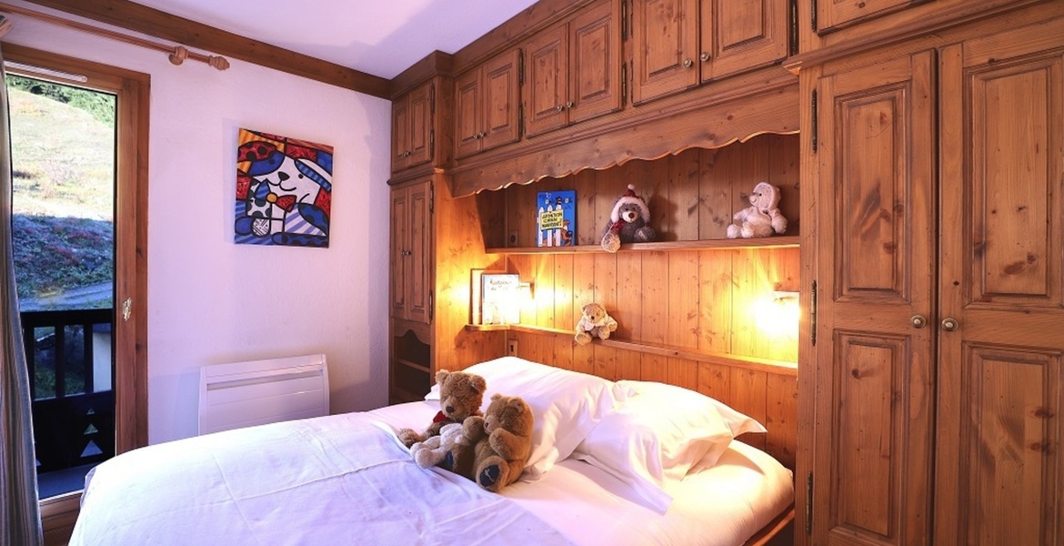 Ski in ski out - Courchevel Village – 4*  3 rooms, 88 m², eq