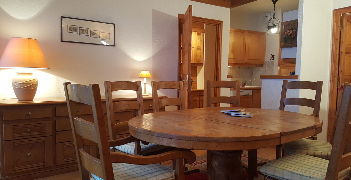 Ski in ski out - Courchevel Village – 4*  3 rooms, 88 m², eq