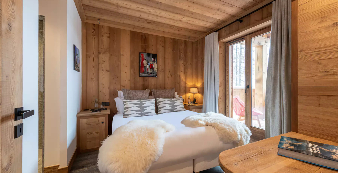 If you're looking for a chic getaway in the French Alps, loo