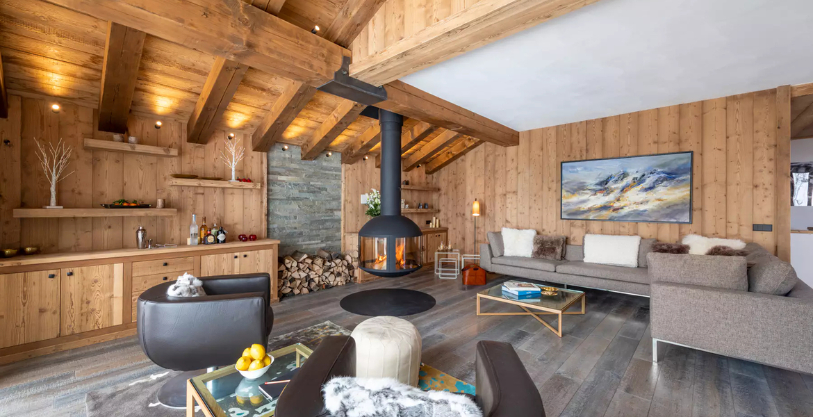 If you're looking for a chic getaway in the French Alps, loo