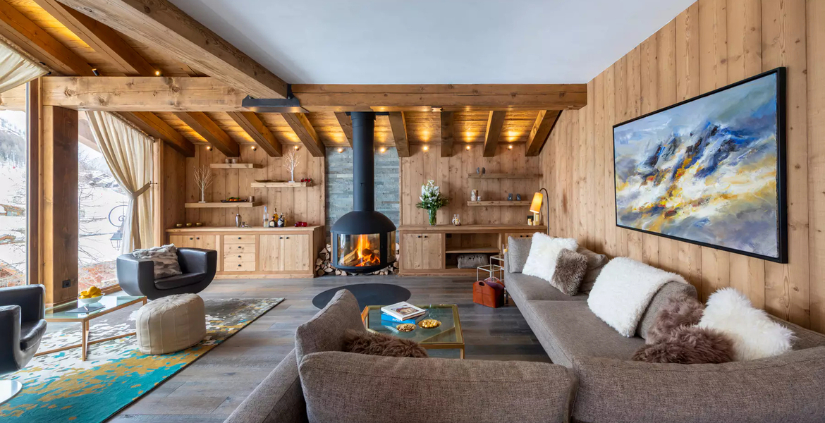 If you're looking for a chic getaway in the French Alps, loo