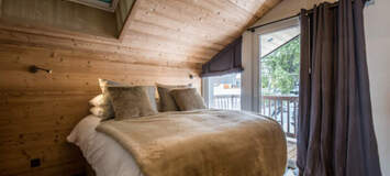 Chalet  is nestled right in the thick of Courchevel 1550. Wh