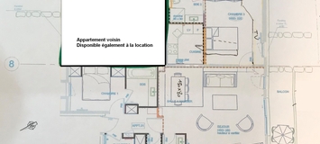 Situado en la famosa residencia del Rond-Point des Pistes, e