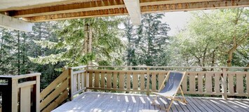 L'appartement est situé dans le quartier des Chenus 