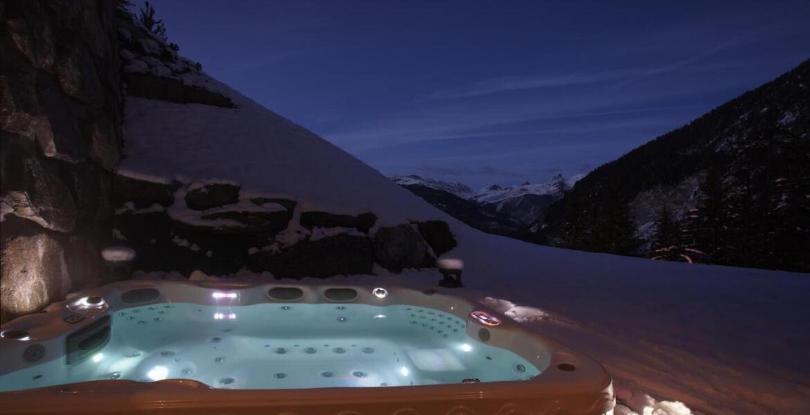 The Chalet is a recently built chalet, luxuriously equipped 