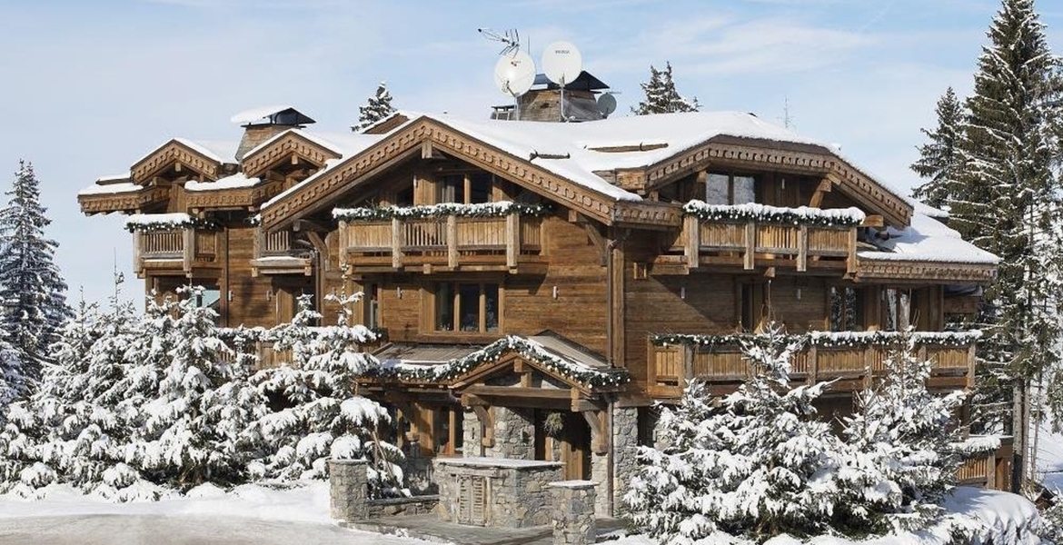 Chalet in Courchevel 1850 8 suites of 35-60m2 for Maximum 15