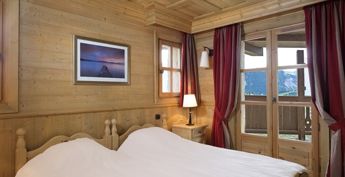 5-room chalet for holiday rental  sleeps 8 4 bedrooms 5 beds