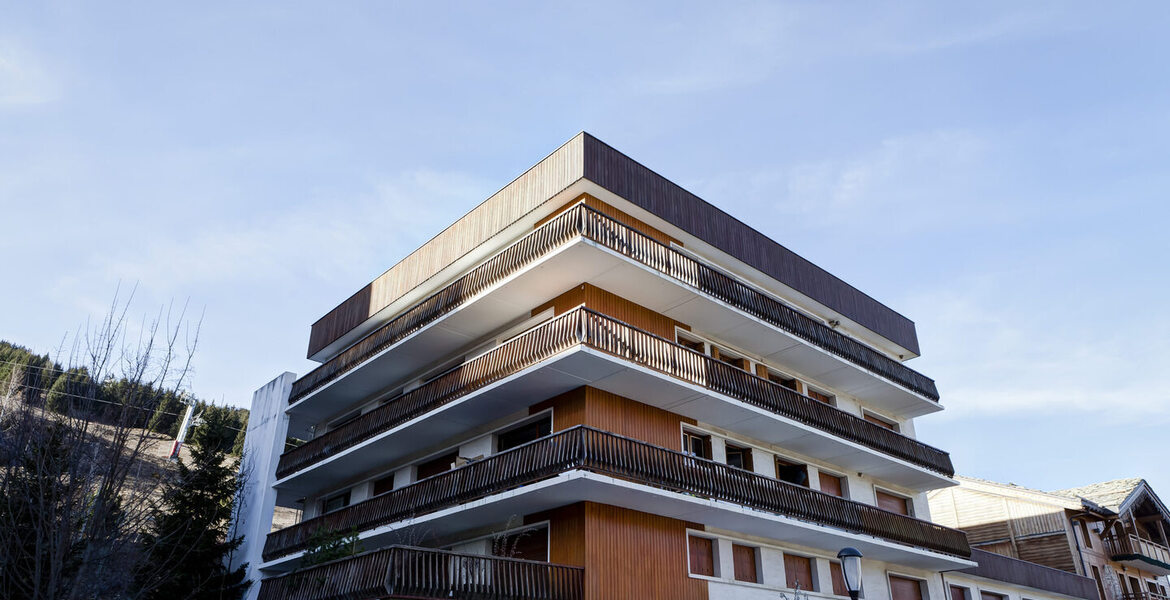 APPARTEMENT D'UNE CHAMBRE AU CENTRE DE COURCHEVEL 1550  Au c