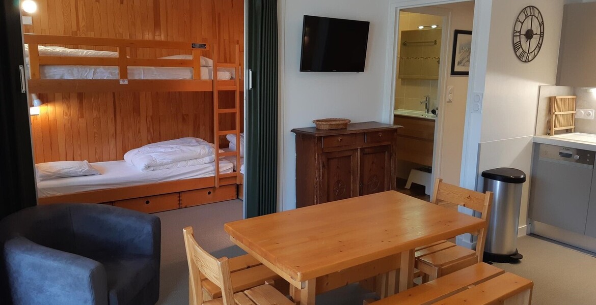 APARTAMENTO DE UN DORMITORIO EN EL CENTRO DE COURCHEVEL 1550