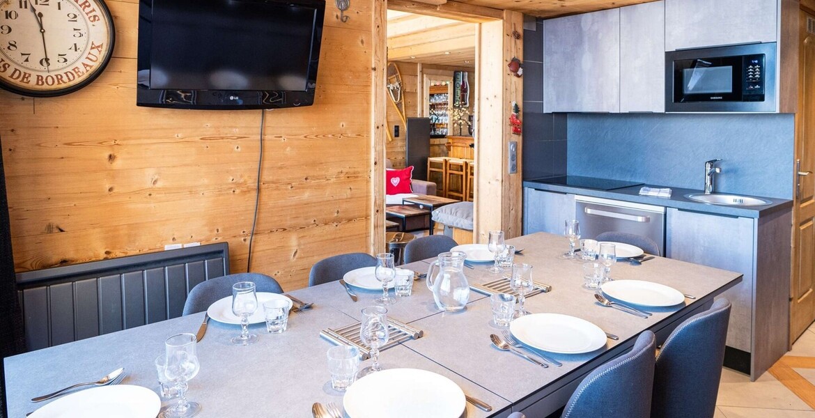 Flat Val Thorens - 10 people  Sleeps 10 people 5 bedrooms 7 