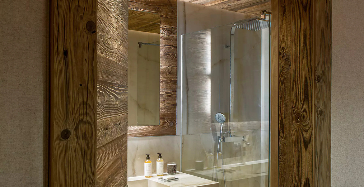 Chalet Méribel, French Alps, France 14 guests · 6 bedrooms ·