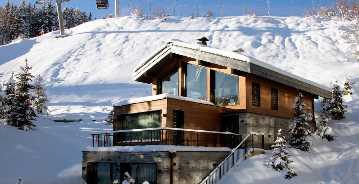 Luxury chalet - SKIS ON - 5 bedrooms, 270 m2, equipped for 1