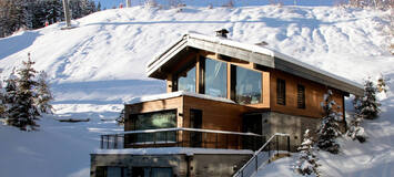 Luxury chalet - SKIS ON - 5 bedrooms, 270 m2, equipped for 1